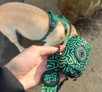 Dispensador de bolsas para excrementos – Práctico y compacto | FRENCHTOUTOU 